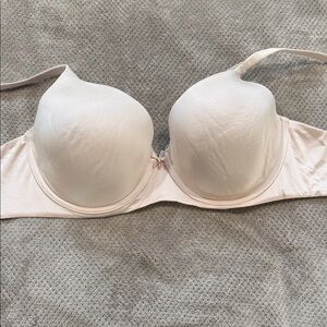 Victoria's Secret Cream Padded Bra